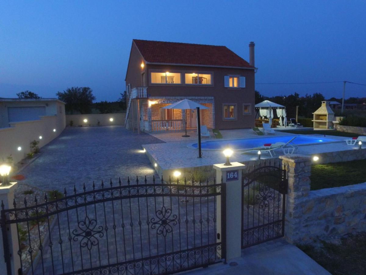 Holiday Home Frane By Interhome Lisane Tinjske Bagian luar foto