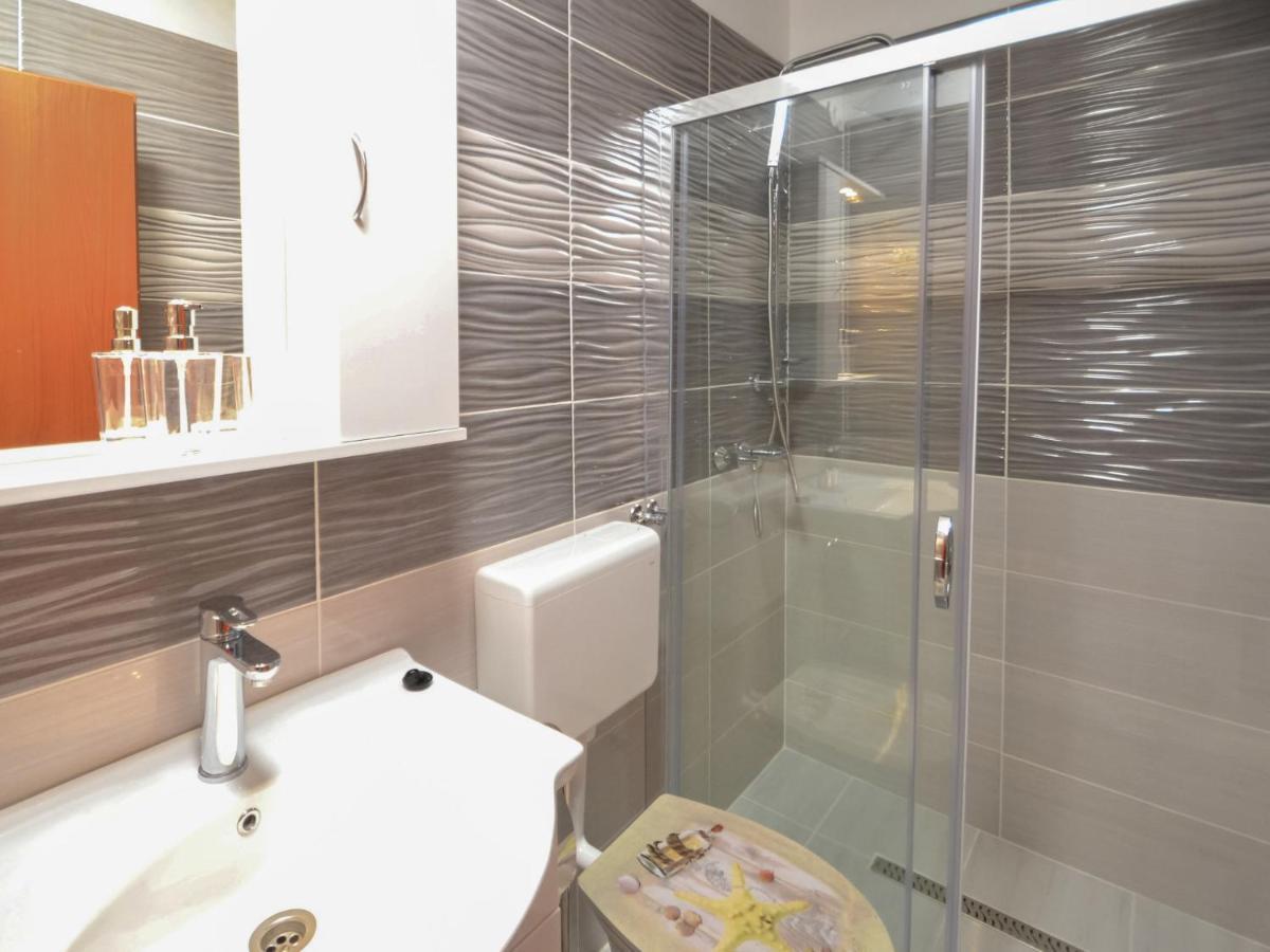 Holiday Home Frane By Interhome Lisane Tinjske Bagian luar foto