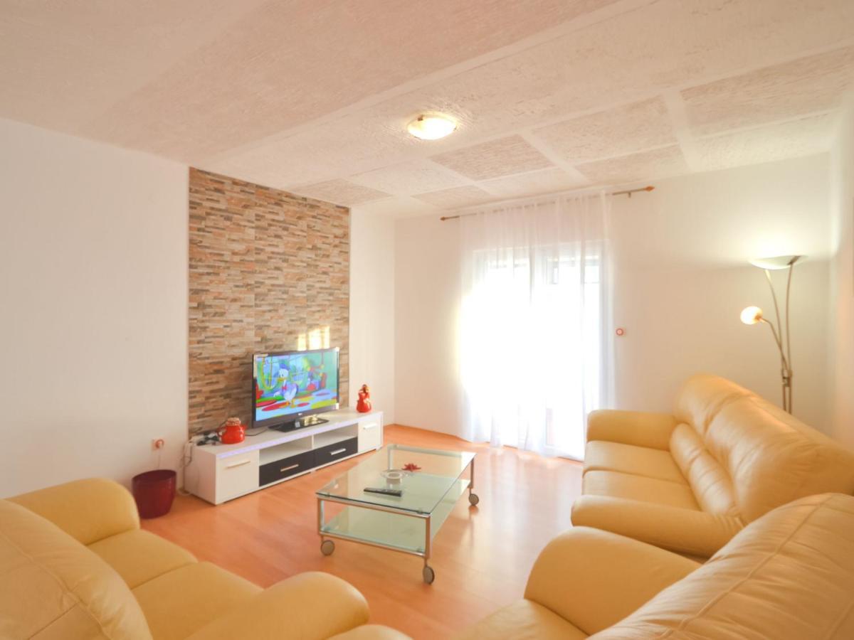 Holiday Home Frane By Interhome Lisane Tinjske Bagian luar foto