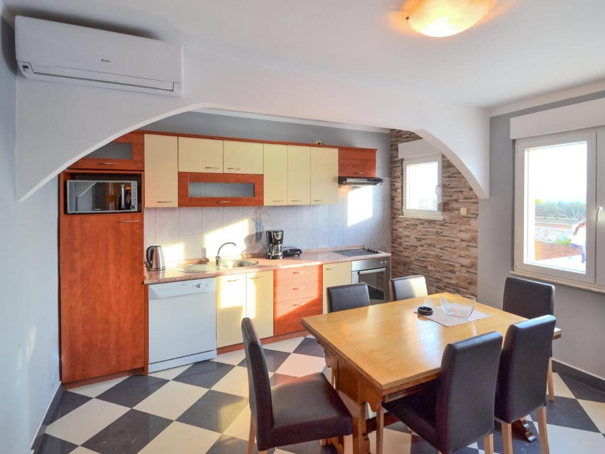 Holiday Home Frane By Interhome Lisane Tinjske Bagian luar foto