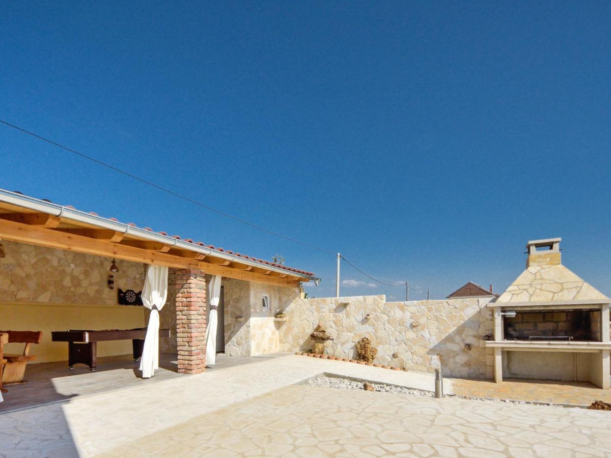 Holiday Home Frane By Interhome Lisane Tinjske Bagian luar foto